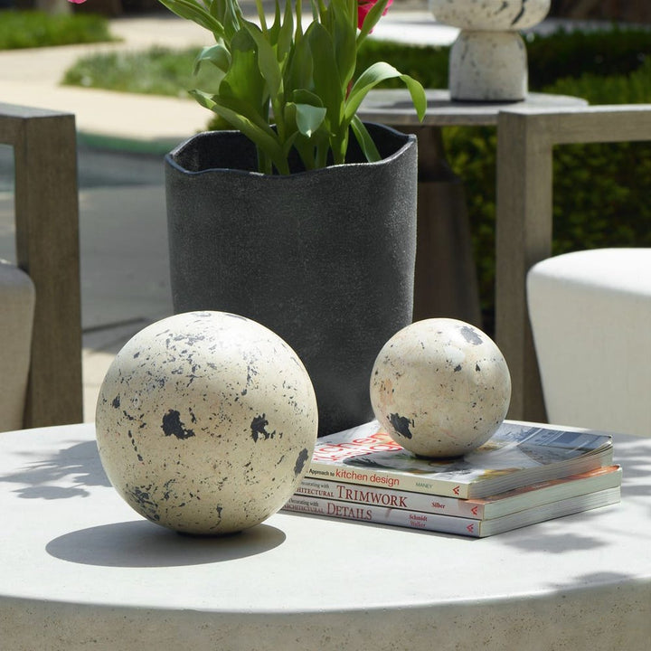 Nouveau Indoor/Outdoor Spheres - Set of 2