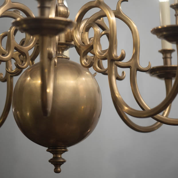 Large Williamsburg Chandelier in Antique Brass