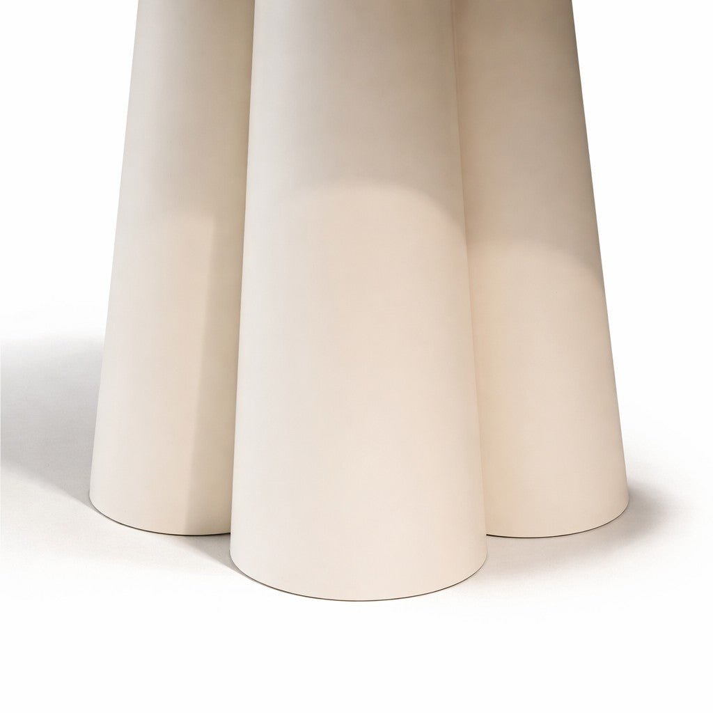 Clover Extendable Dining table in Sand with Ceramic Milano Top