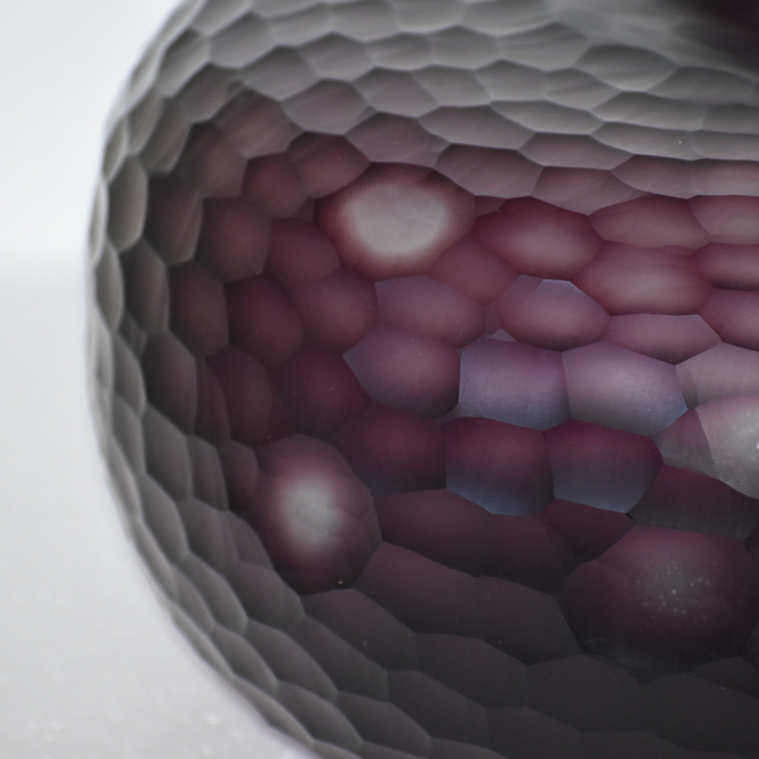 Pinot Chiselled Glass Vase