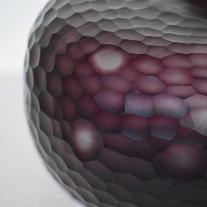 Pinot Chiselled Glass Vase