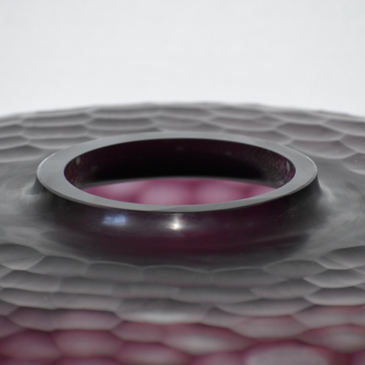 Pinot Chiselled Glass Vase