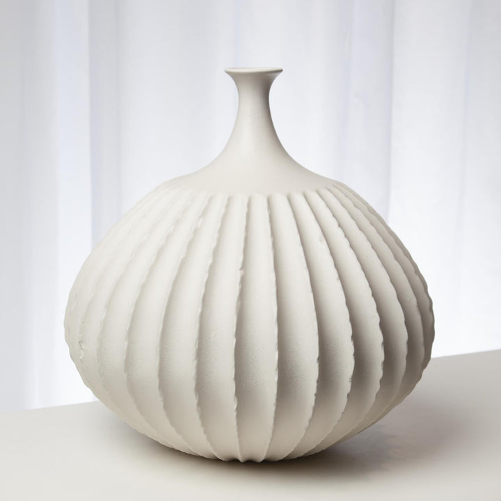 Sawtooth Vase - Rustic White - Small