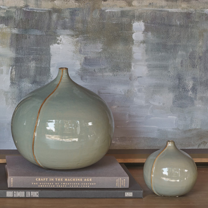 Milo Vase - Blue - Mini