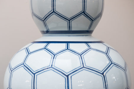 Kenilworth Blue and White Honeycomb Double Gourd Table Lamp